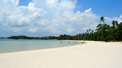 White sand, clear water